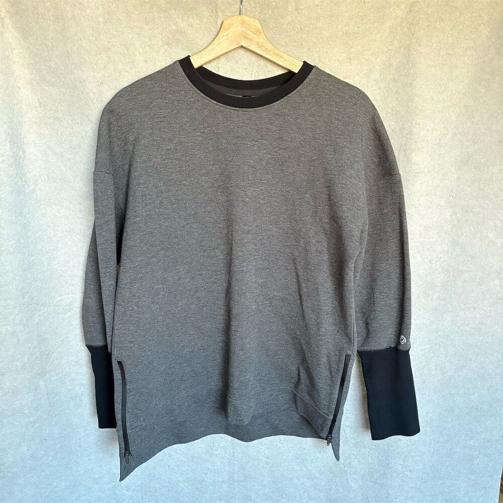 COREIO Gray Knit Pullover Sweater Size M